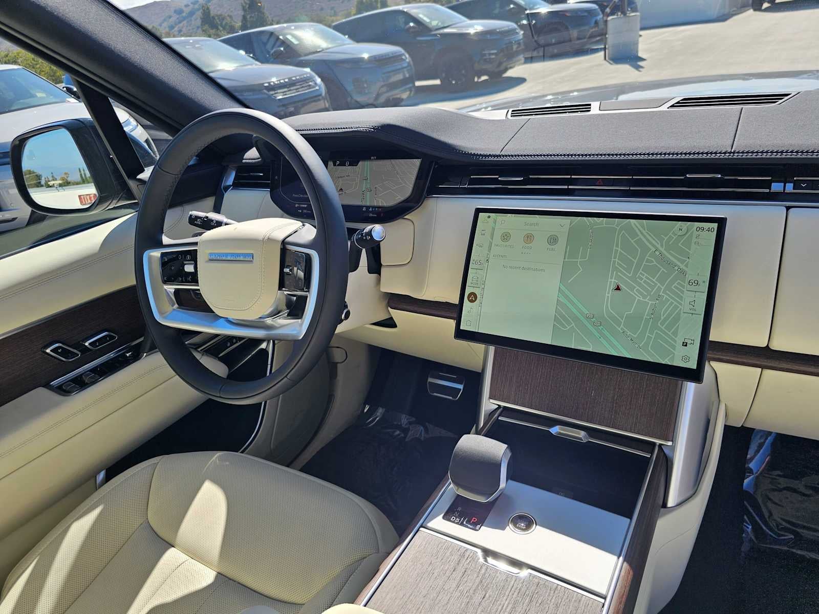 2026 Land Rover Range Rover SE