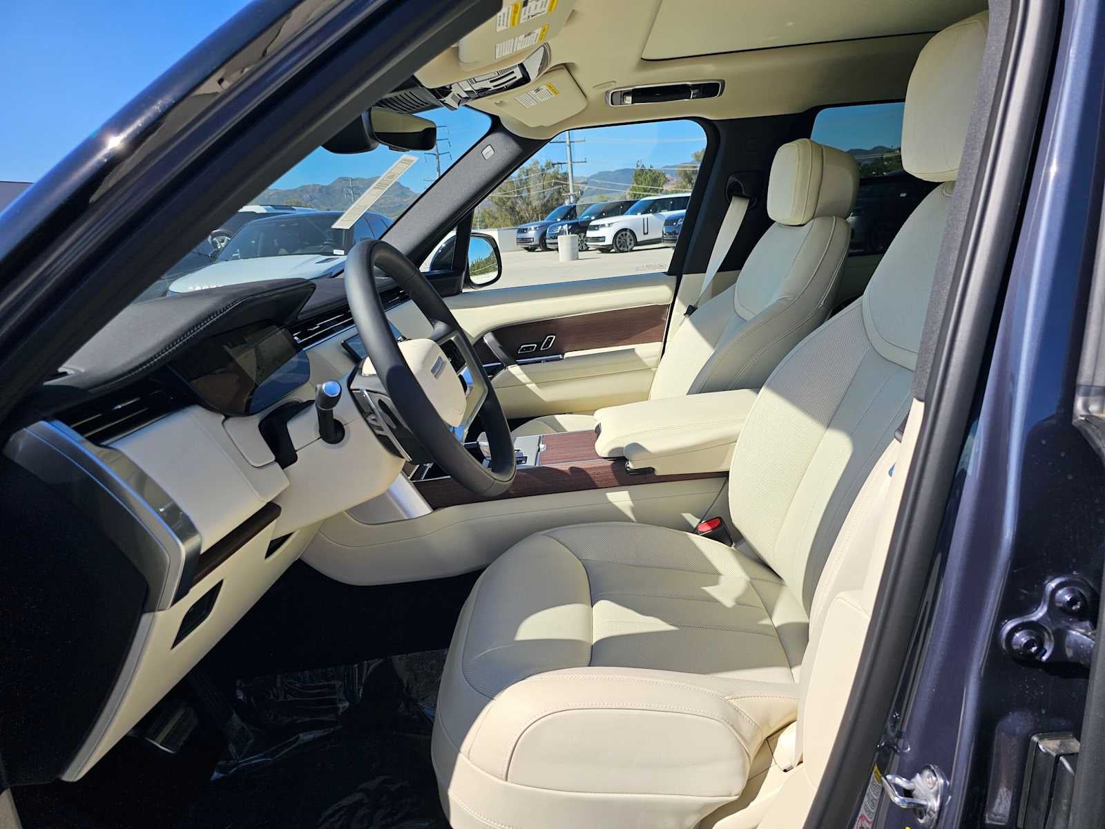 2026 Land Rover Range Rover SE