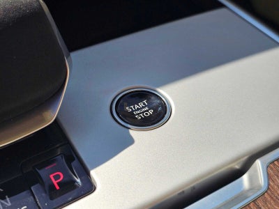 2026 Land Rover Range Rover SE