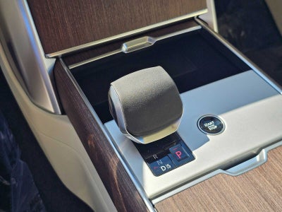 2026 Land Rover Range Rover SE