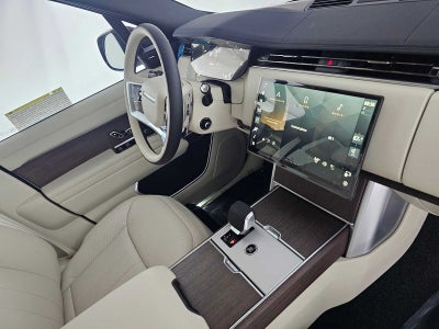 2026 Land Rover Range Rover SE