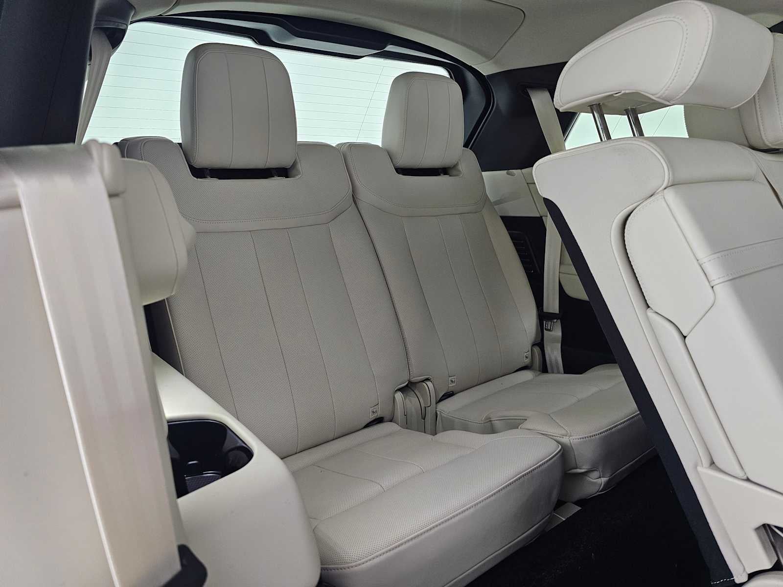 2026 Land Rover Range Rover SE