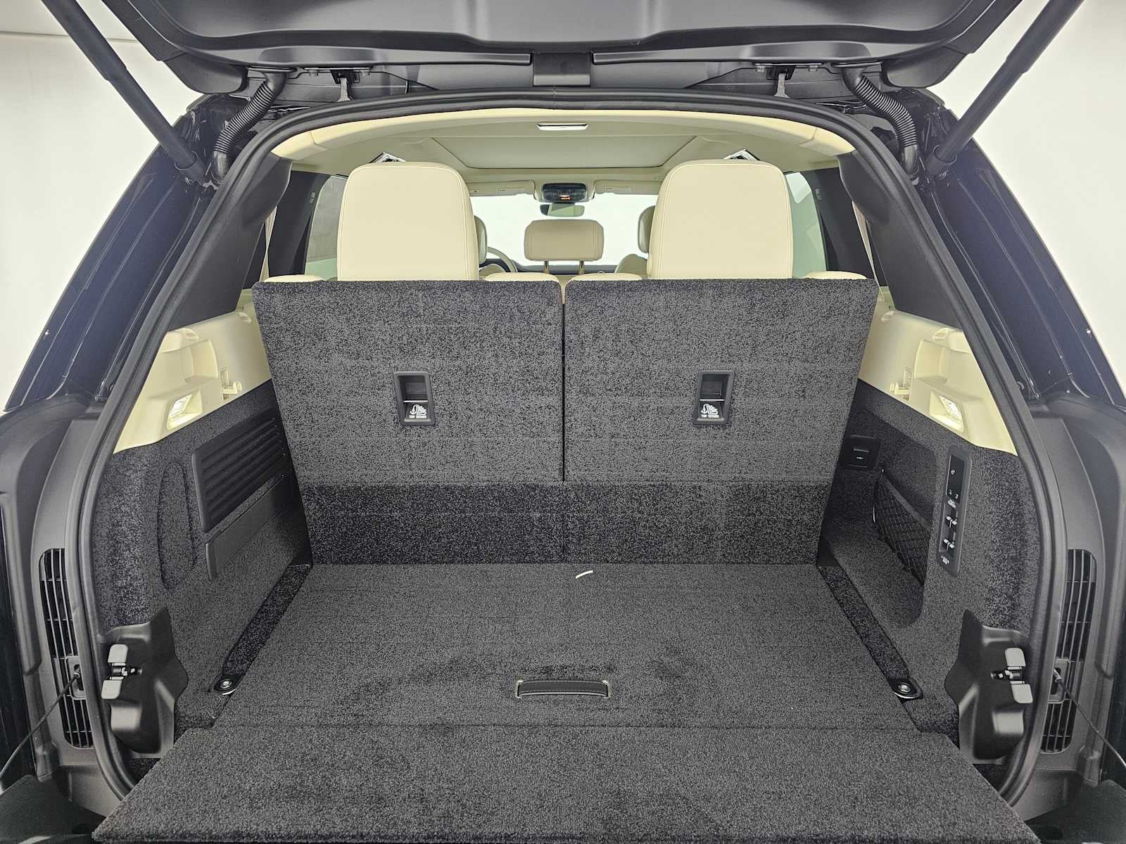2026 Land Rover Range Rover SE