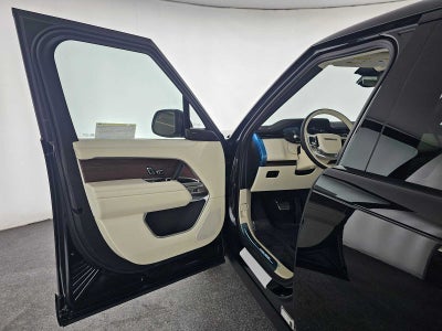 2026 Land Rover Range Rover SE