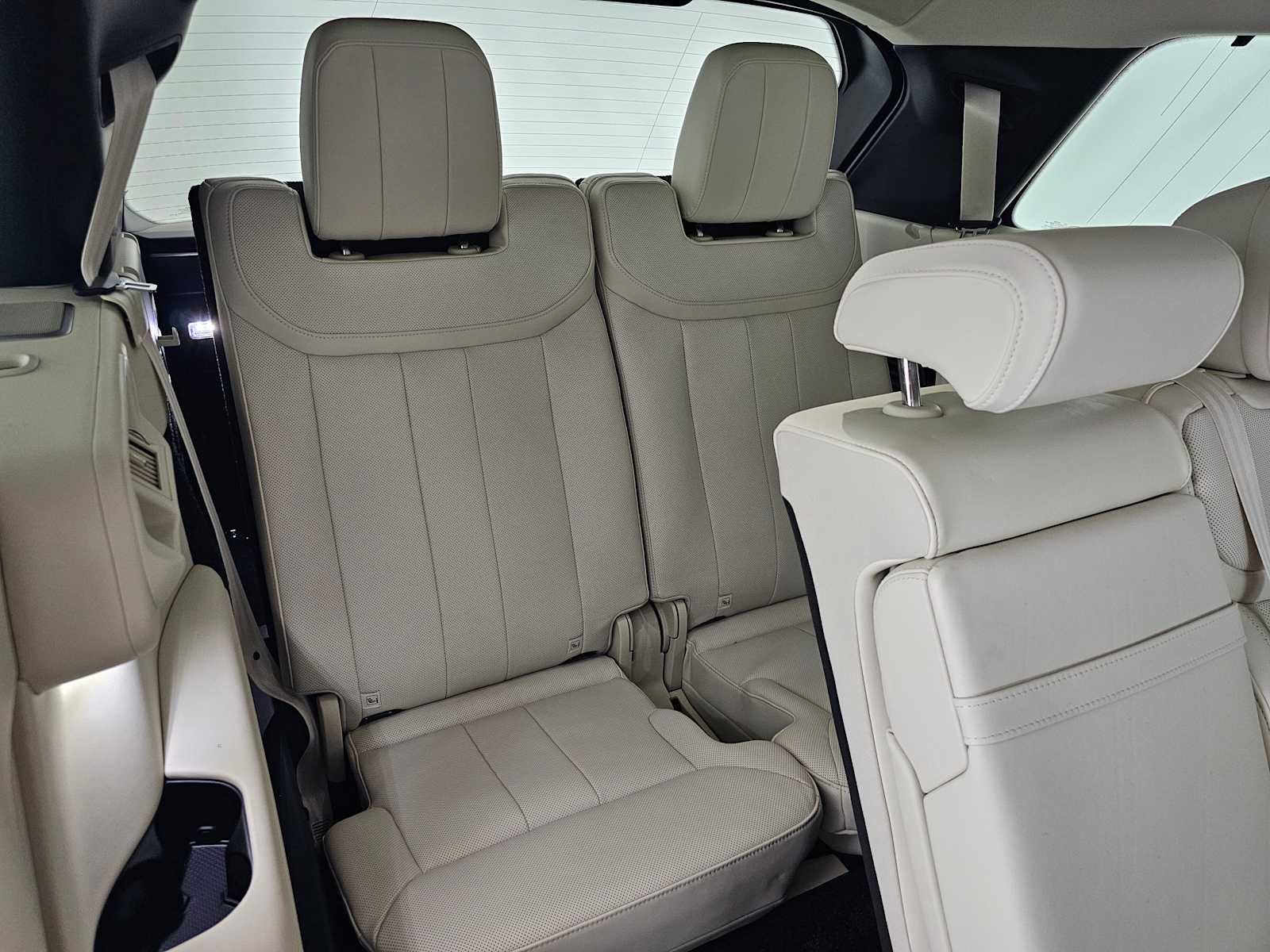 2026 Land Rover Range Rover SE