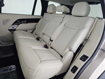 2026 Land Rover Range Rover SE