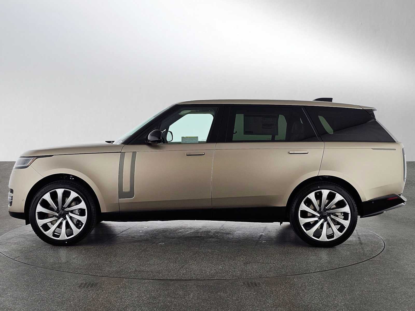 2026 Land Rover Range Rover SE