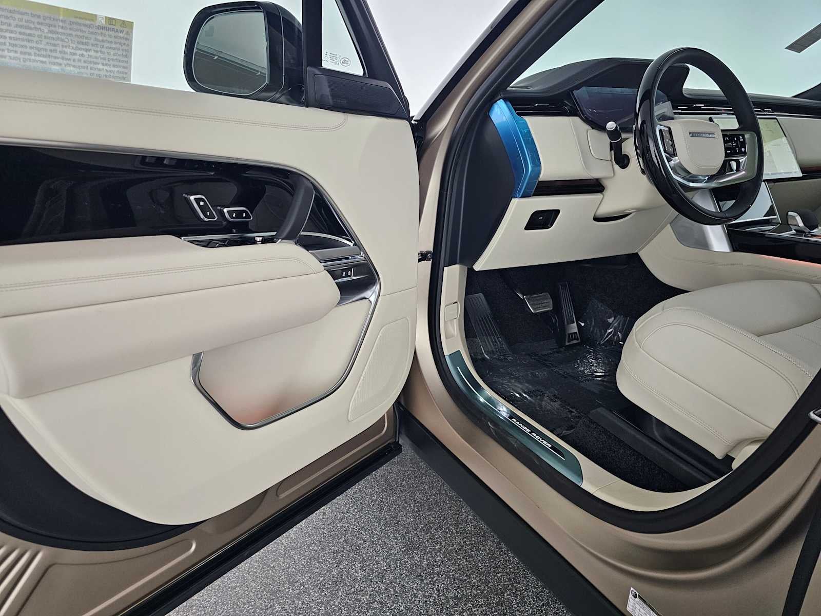 2026 Land Rover Range Rover SE