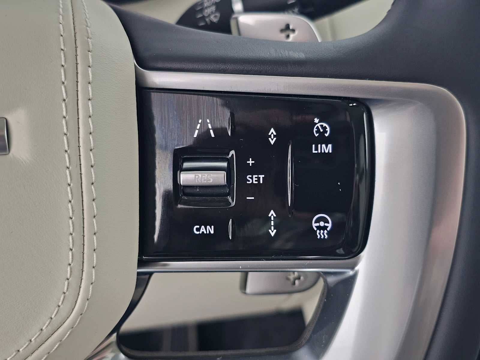 2026 Land Rover Range Rover SE