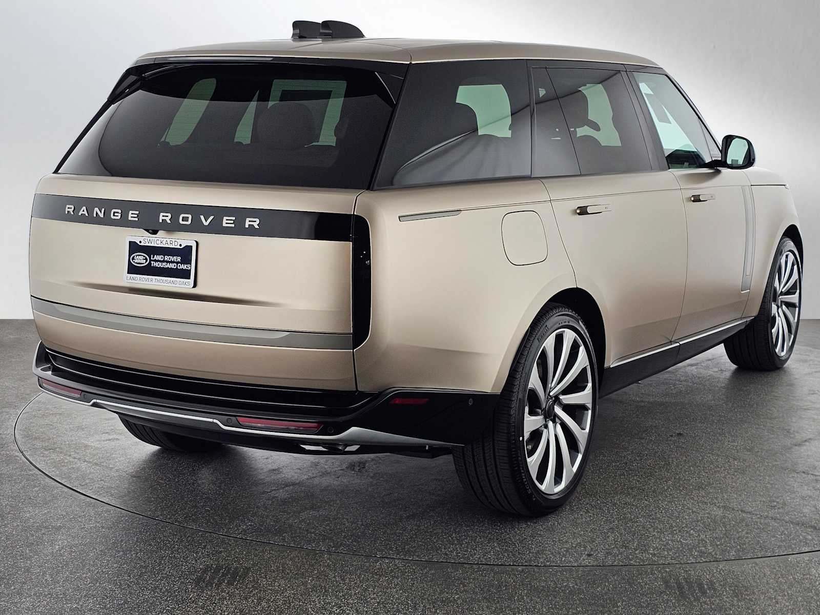 2026 Land Rover Range Rover SE