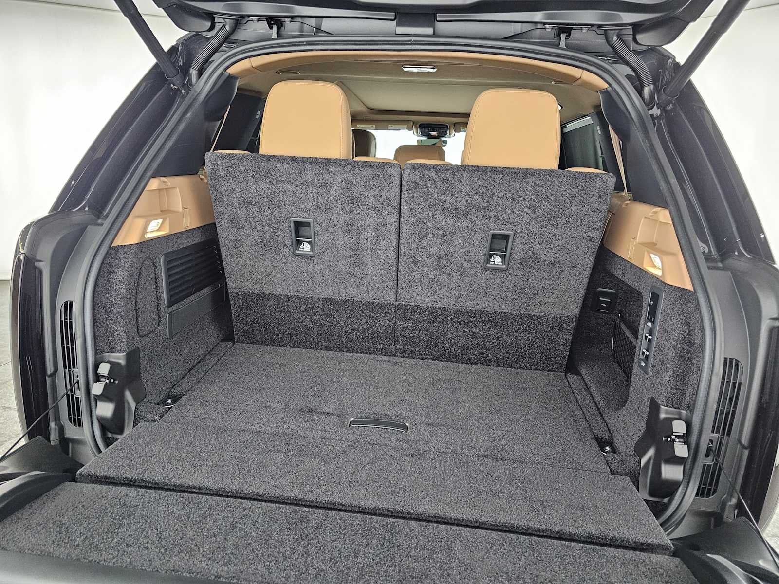 2026 Land Rover Range Rover SE
