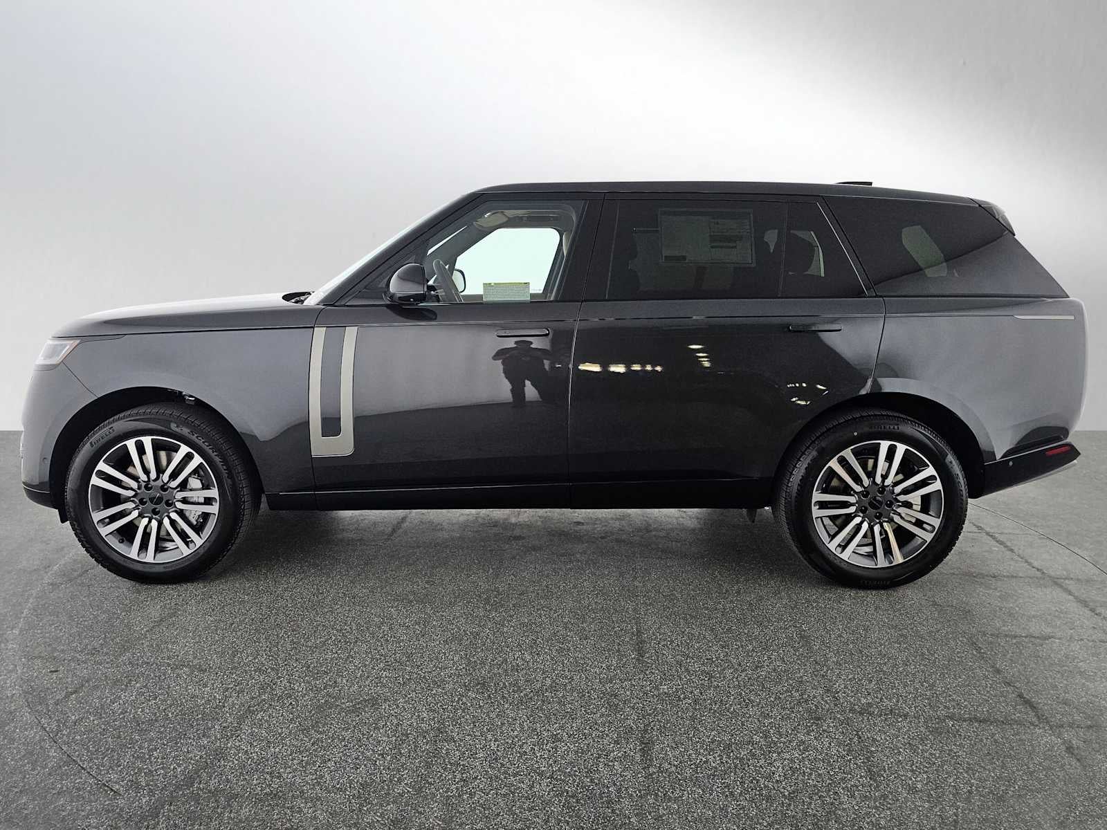 2026 Land Rover Range Rover SE