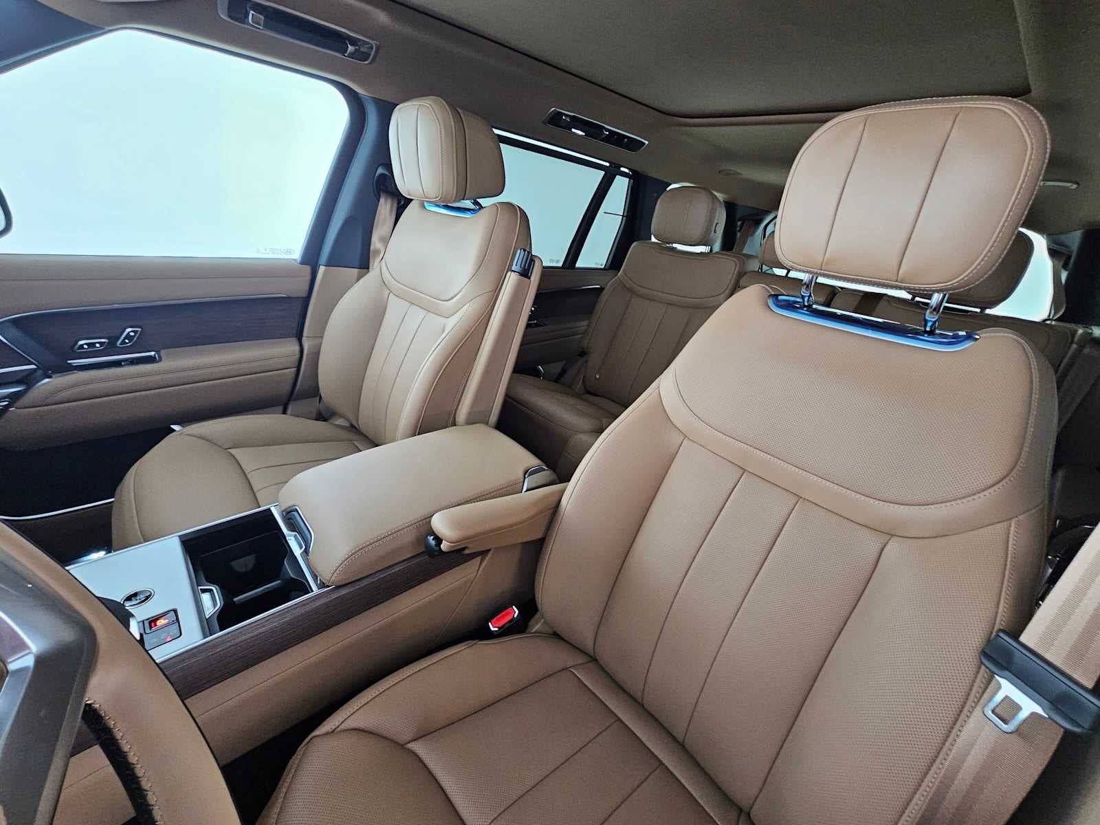 2026 Land Rover Range Rover SE