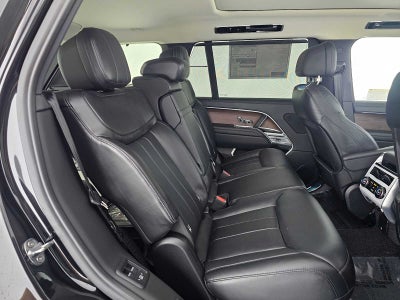 2026 Land Rover Range Rover SE
