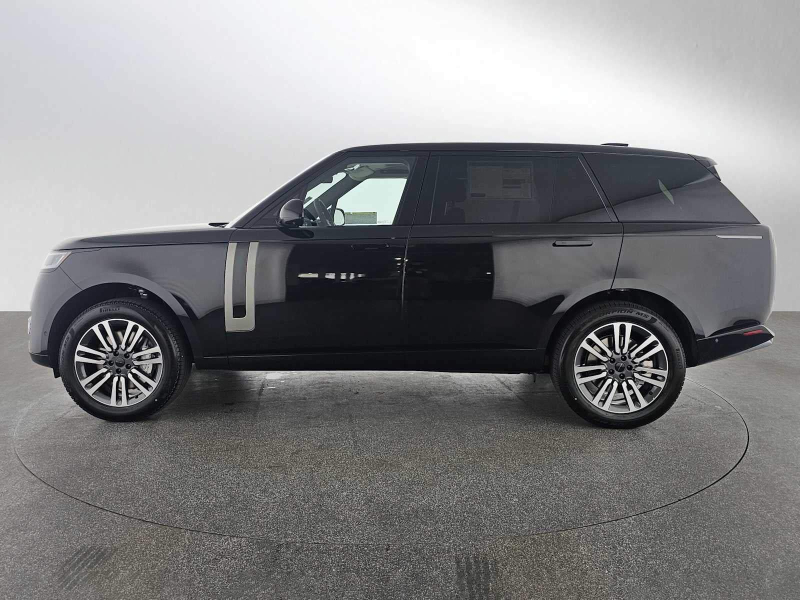2026 Land Rover Range Rover SE