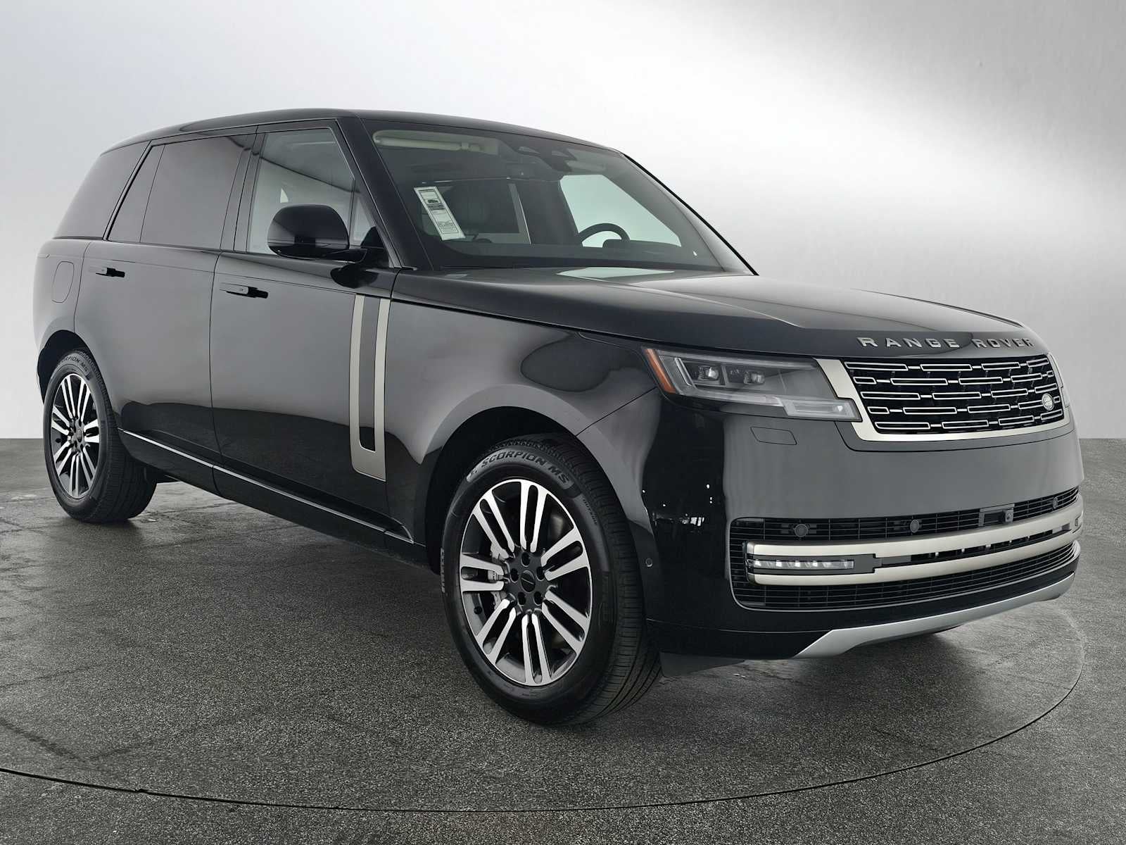 2026 Land Rover Range Rover SE
