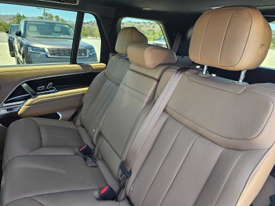 2025 Land Rover Range Rover SE