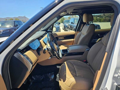 2025 Land Rover Range Rover SE