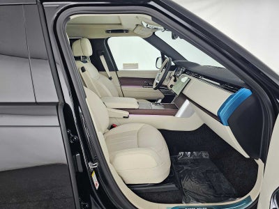 2026 Land Rover Range Rover SE