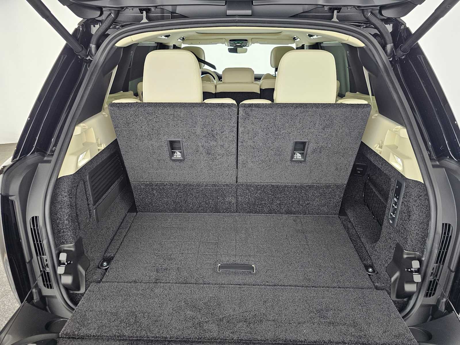 2026 Land Rover Range Rover SE