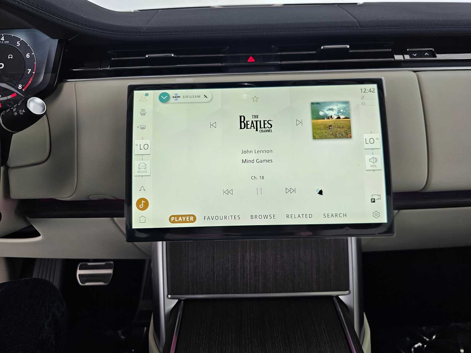 2026 Land Rover Range Rover SE