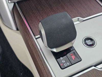 2026 Land Rover Range Rover SE