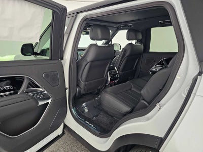 2025 Land Rover Range Rover SE