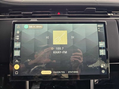 2025 Land Rover Range Rover SE