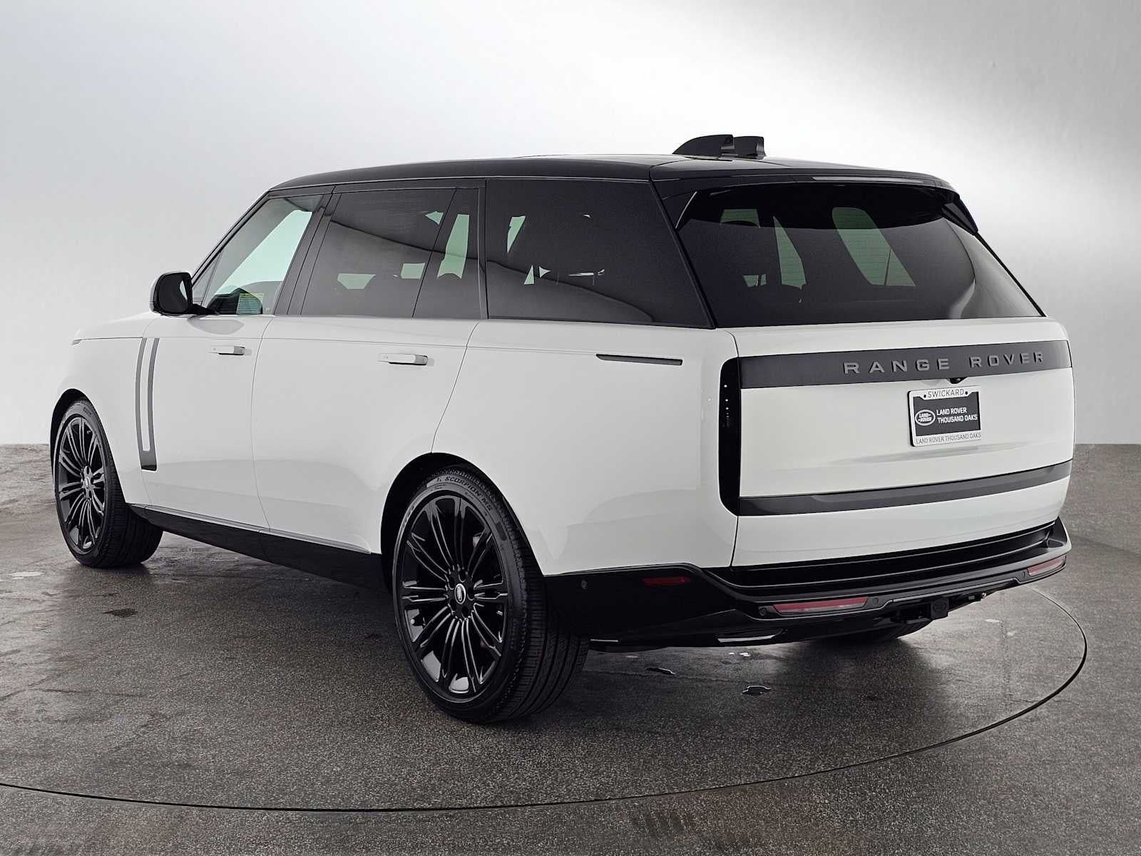 2025 Land Rover Range Rover SE