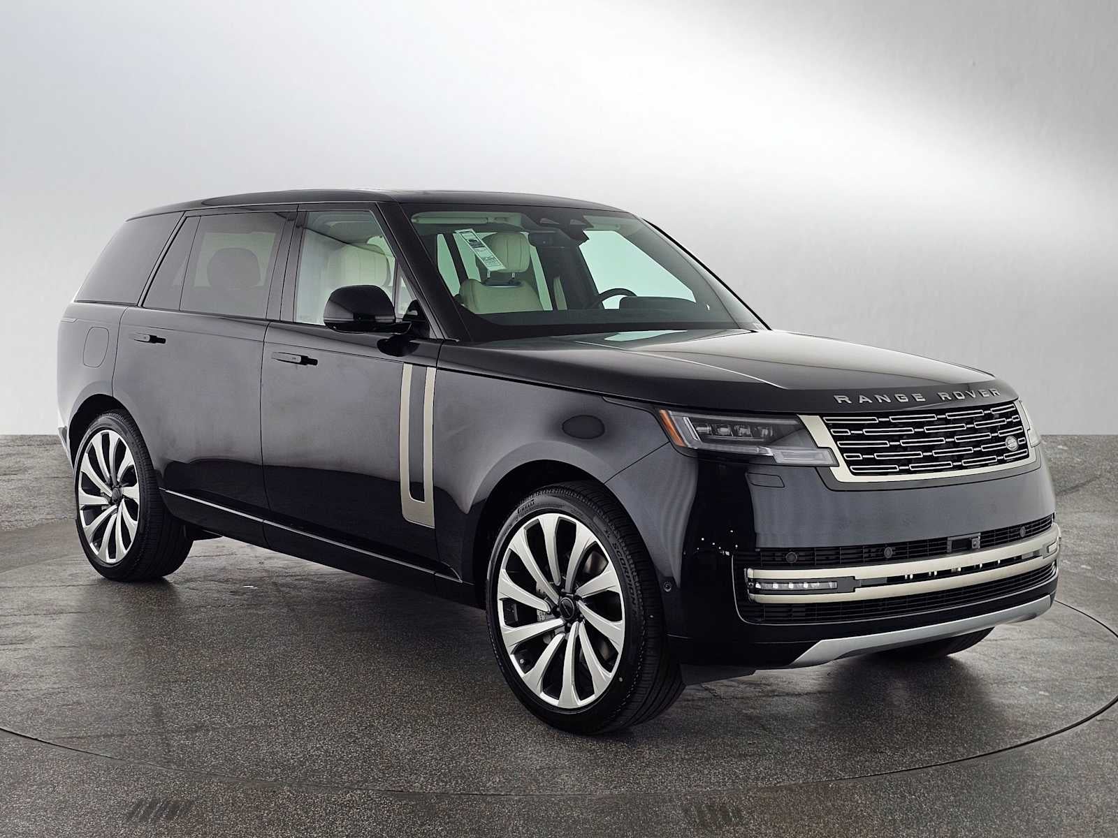 2026 Land Rover Range Rover SE