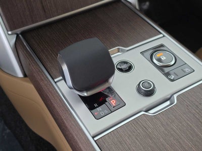 2027 Land Rover Range Rover SE