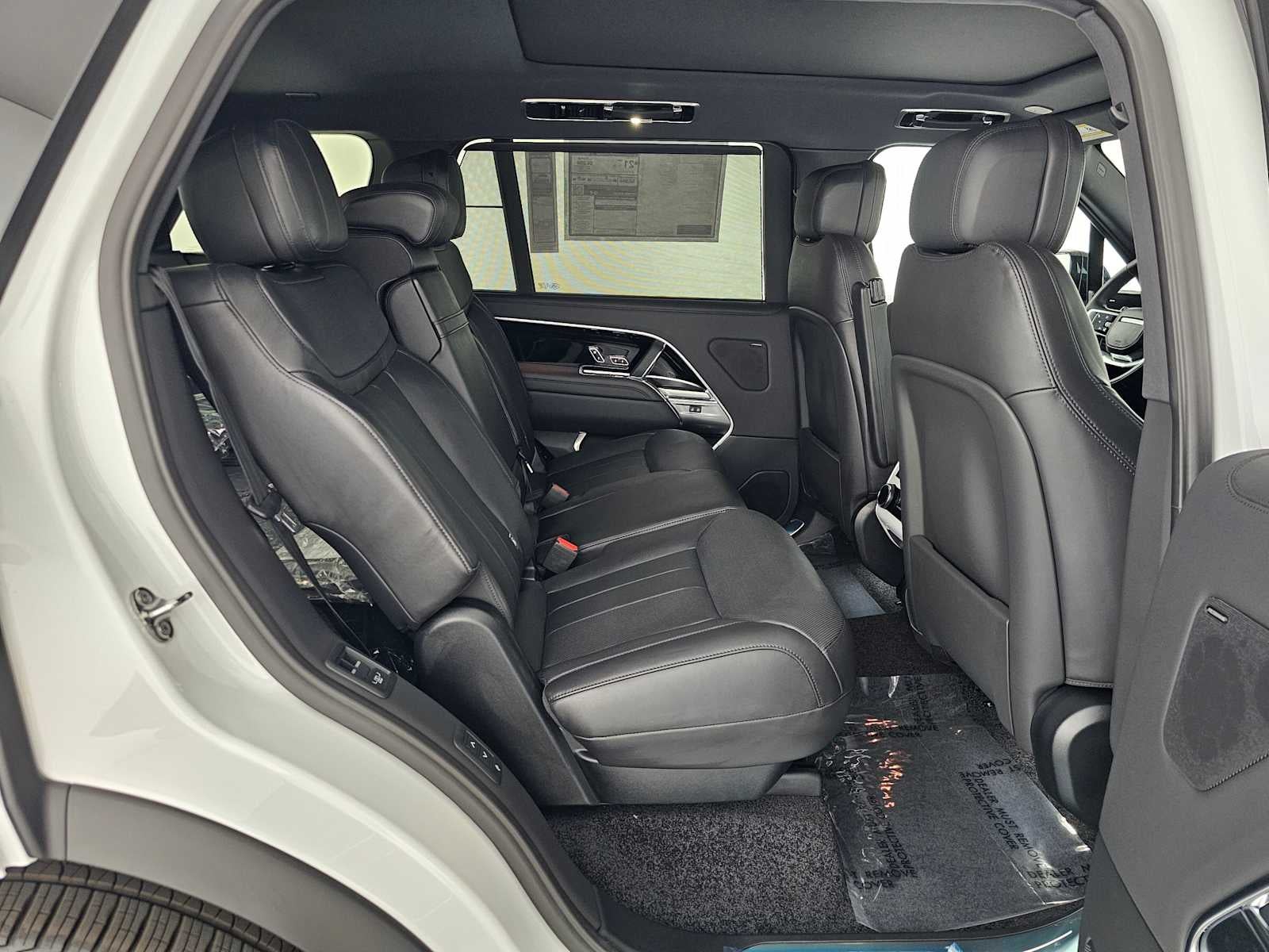 2026 Land Rover Range Rover SE