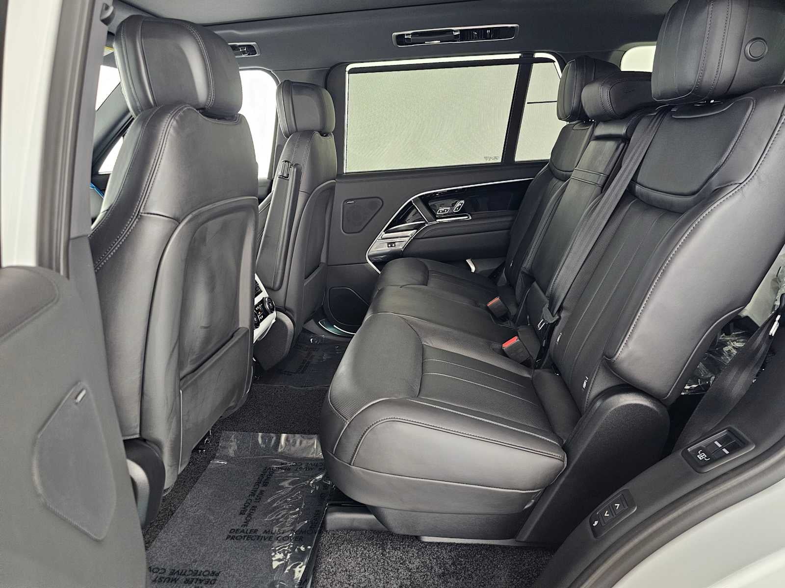 2026 Land Rover Range Rover SE