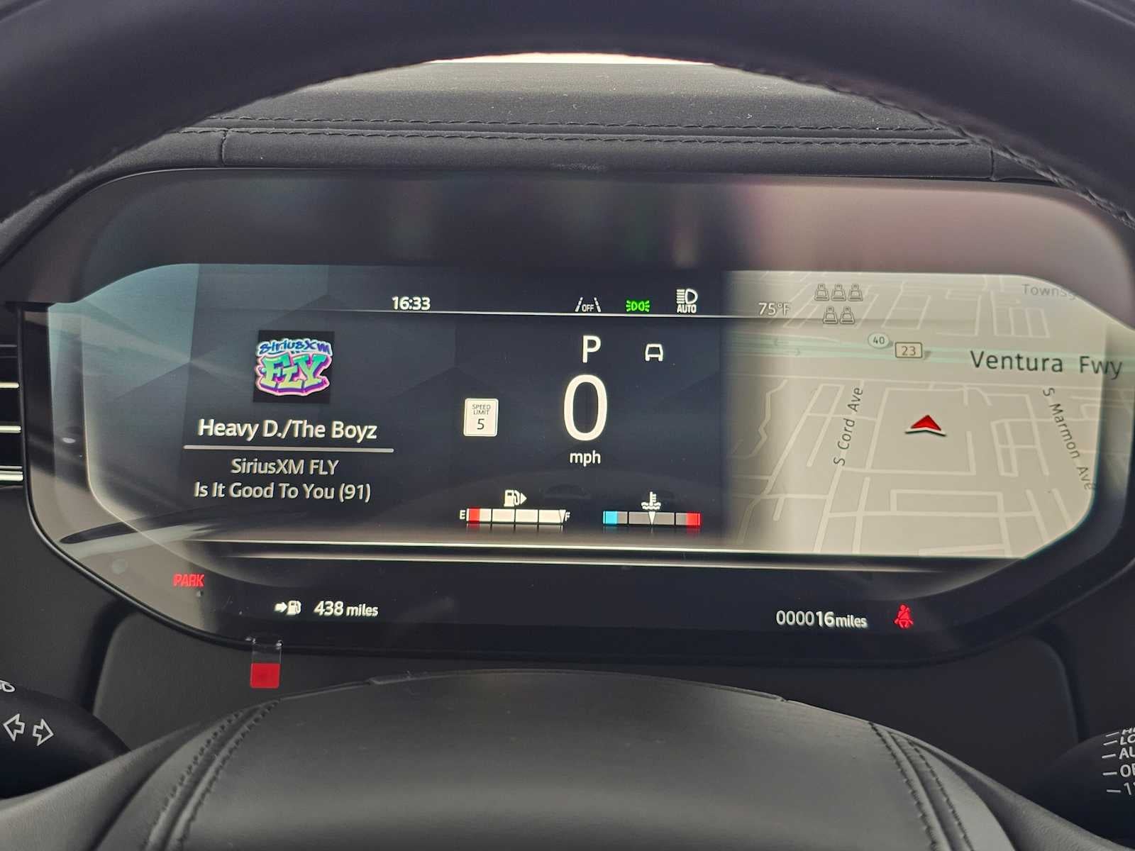 2026 Land Rover Range Rover SE