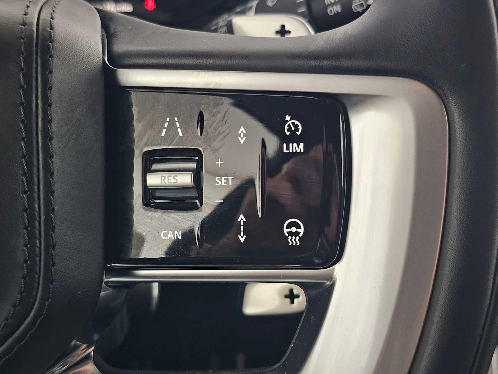 2026 Land Rover Range Rover SE