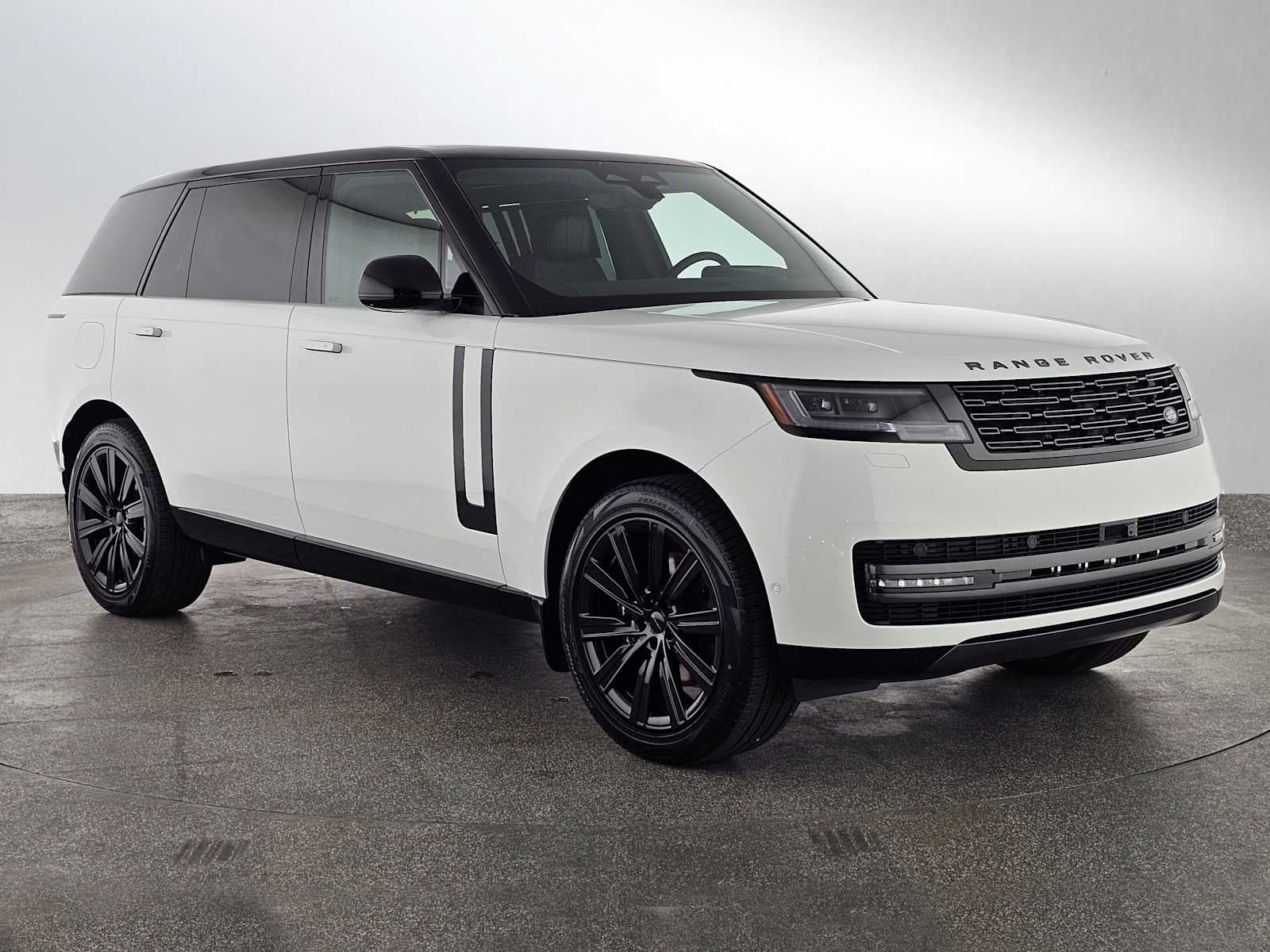 2026 Land Rover Range Rover SE