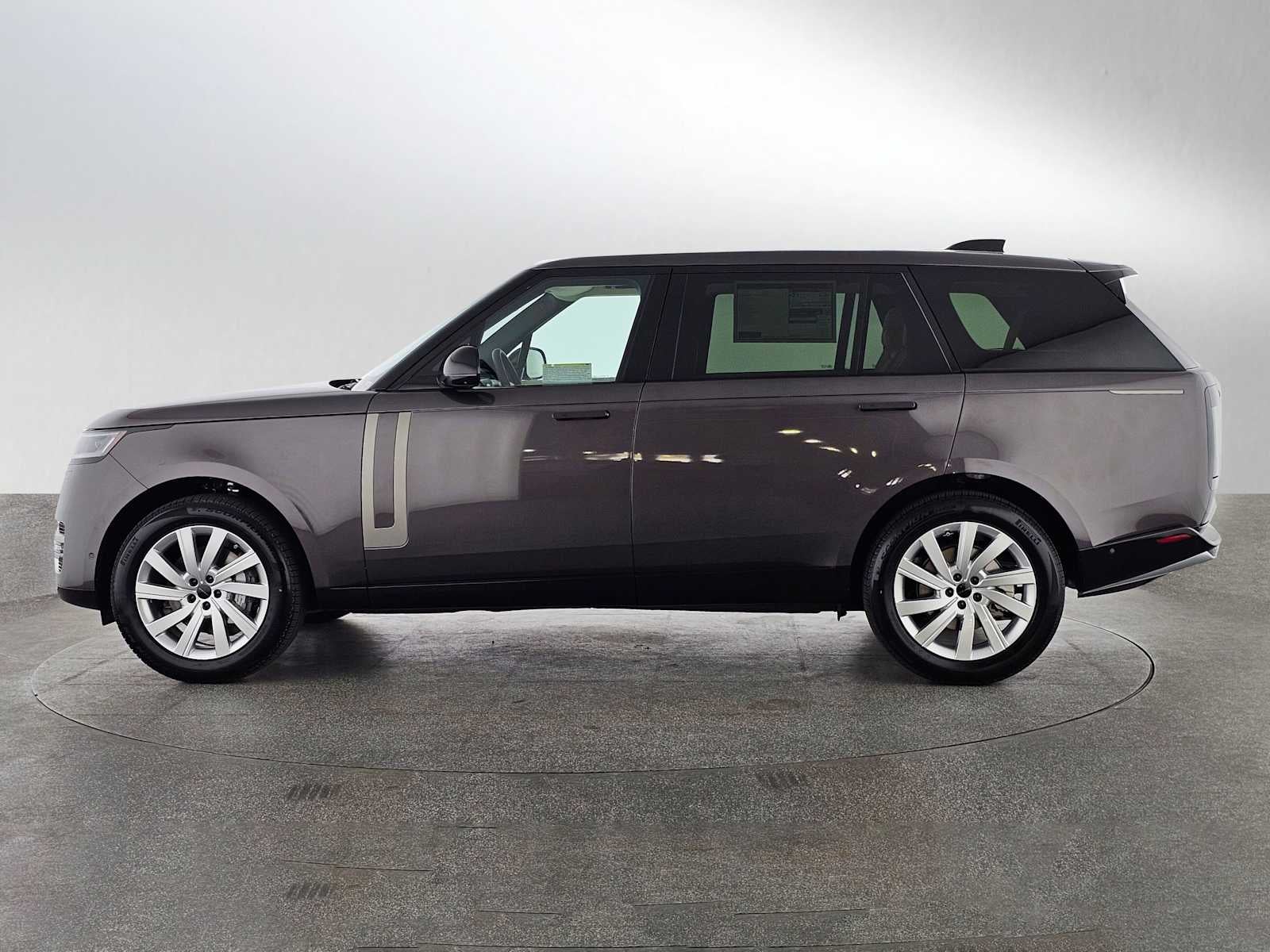 2026 Land Rover Range Rover SE