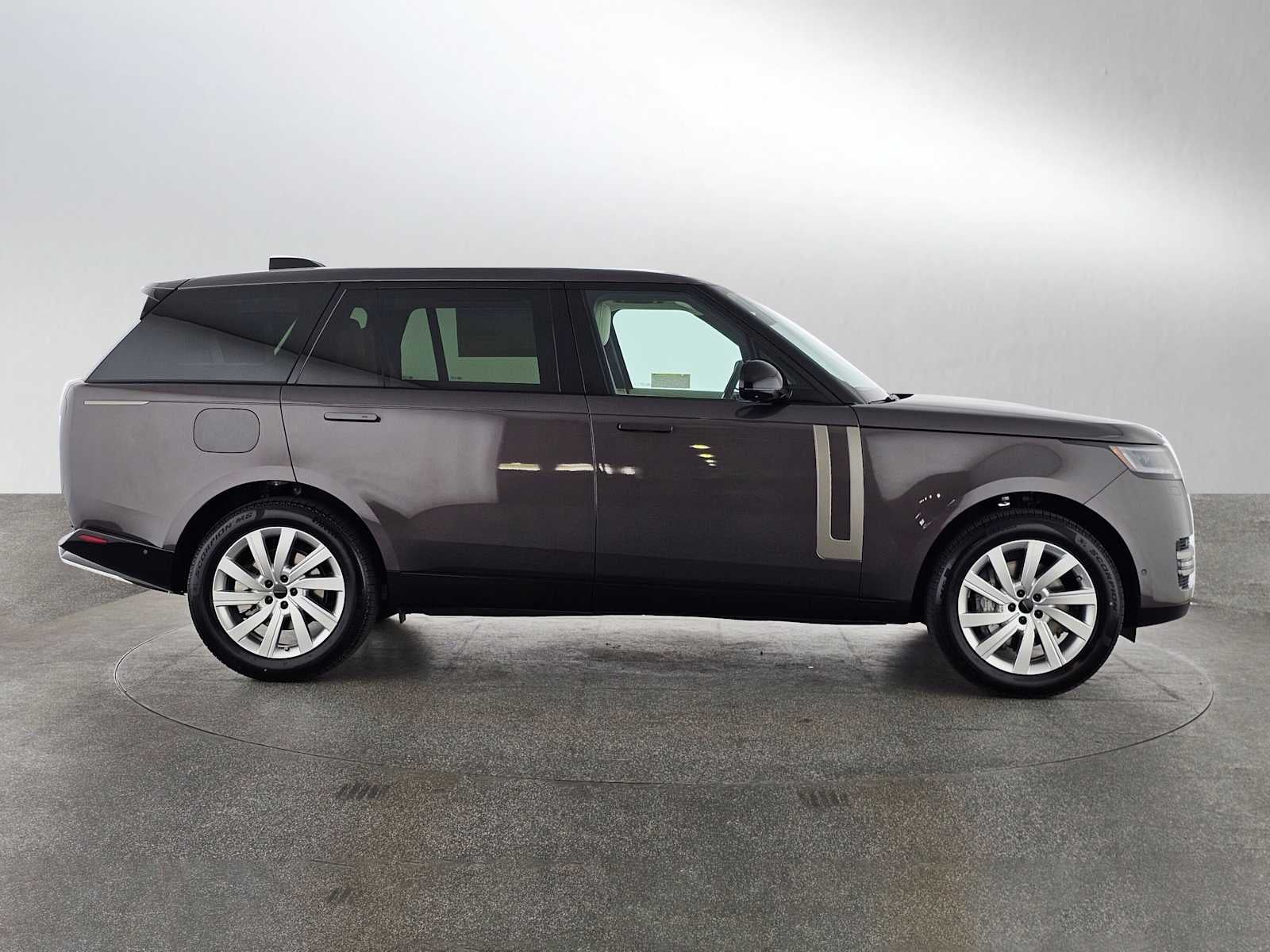2026 Land Rover Range Rover SE