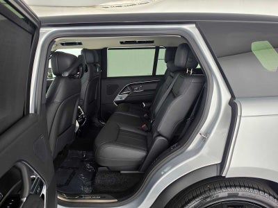 2025 Land Rover Range Rover SE