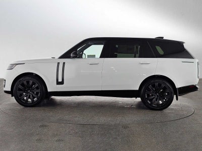 2026 Land Rover Range Rover SE