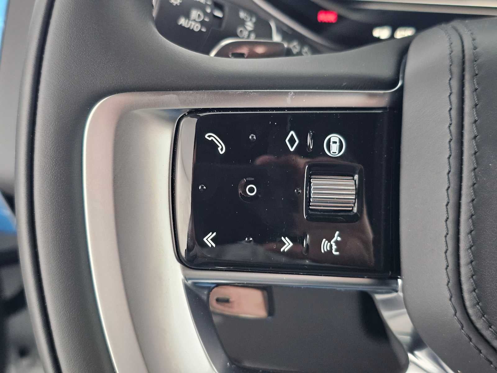 2026 Land Rover Range Rover SE