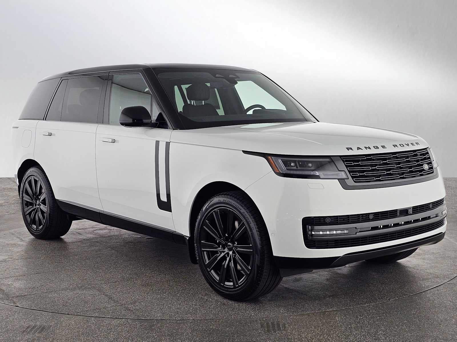 2026 Land Rover Range Rover SE