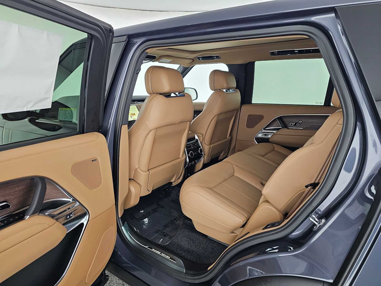 2026 Land Rover Range Rover SE