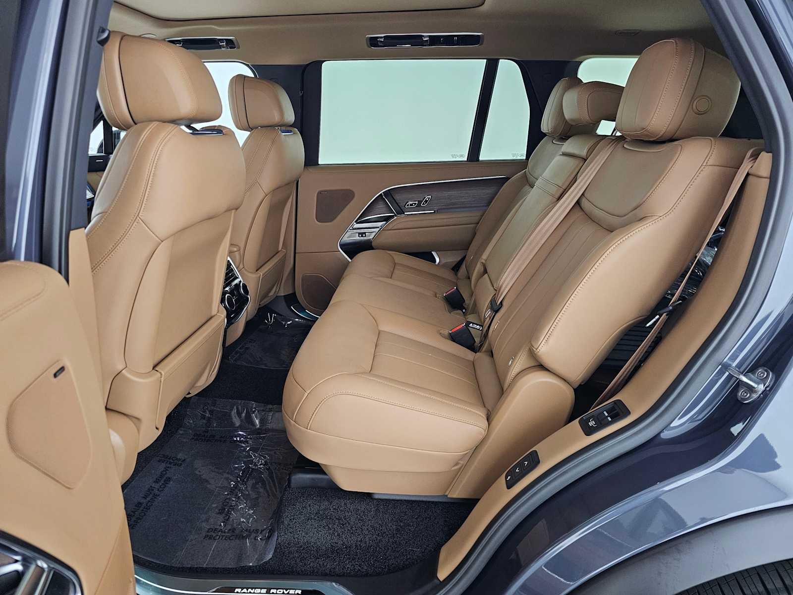 2026 Land Rover Range Rover SE