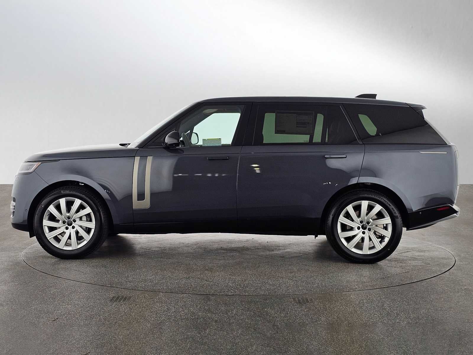 2026 Land Rover Range Rover SE