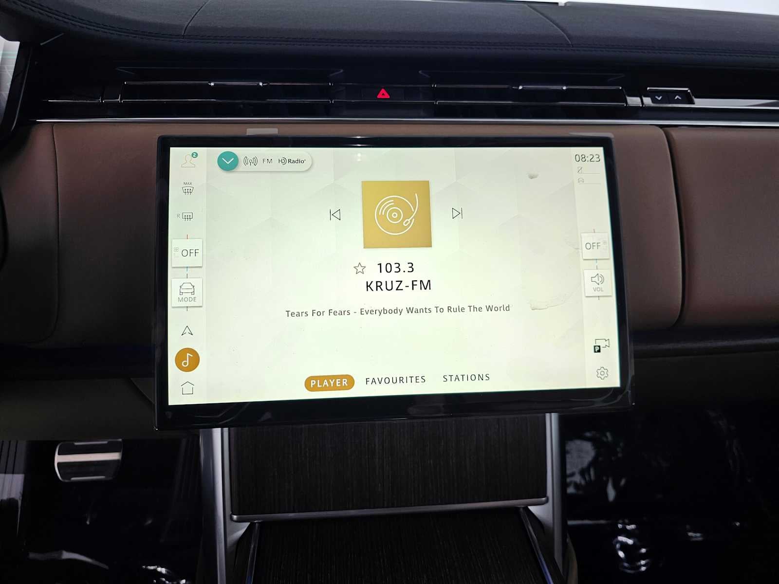 2026 Land Rover Range Rover SE