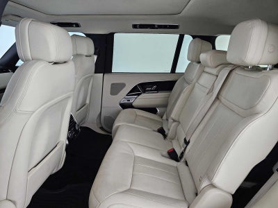 2023 Land Rover Range Rover SE