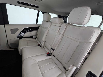 2023 Land Rover Range Rover SE