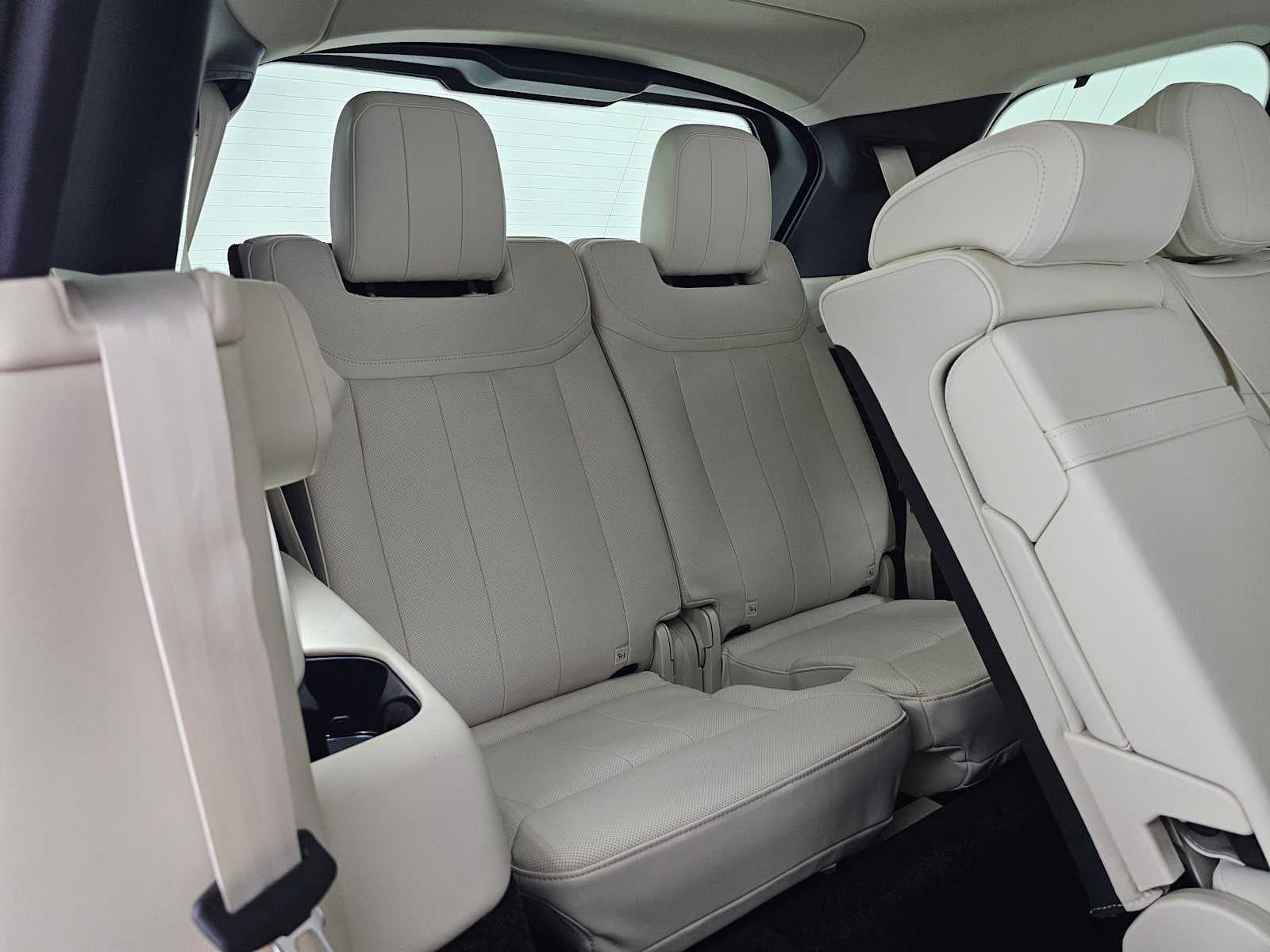 2026 Land Rover Range Rover SE