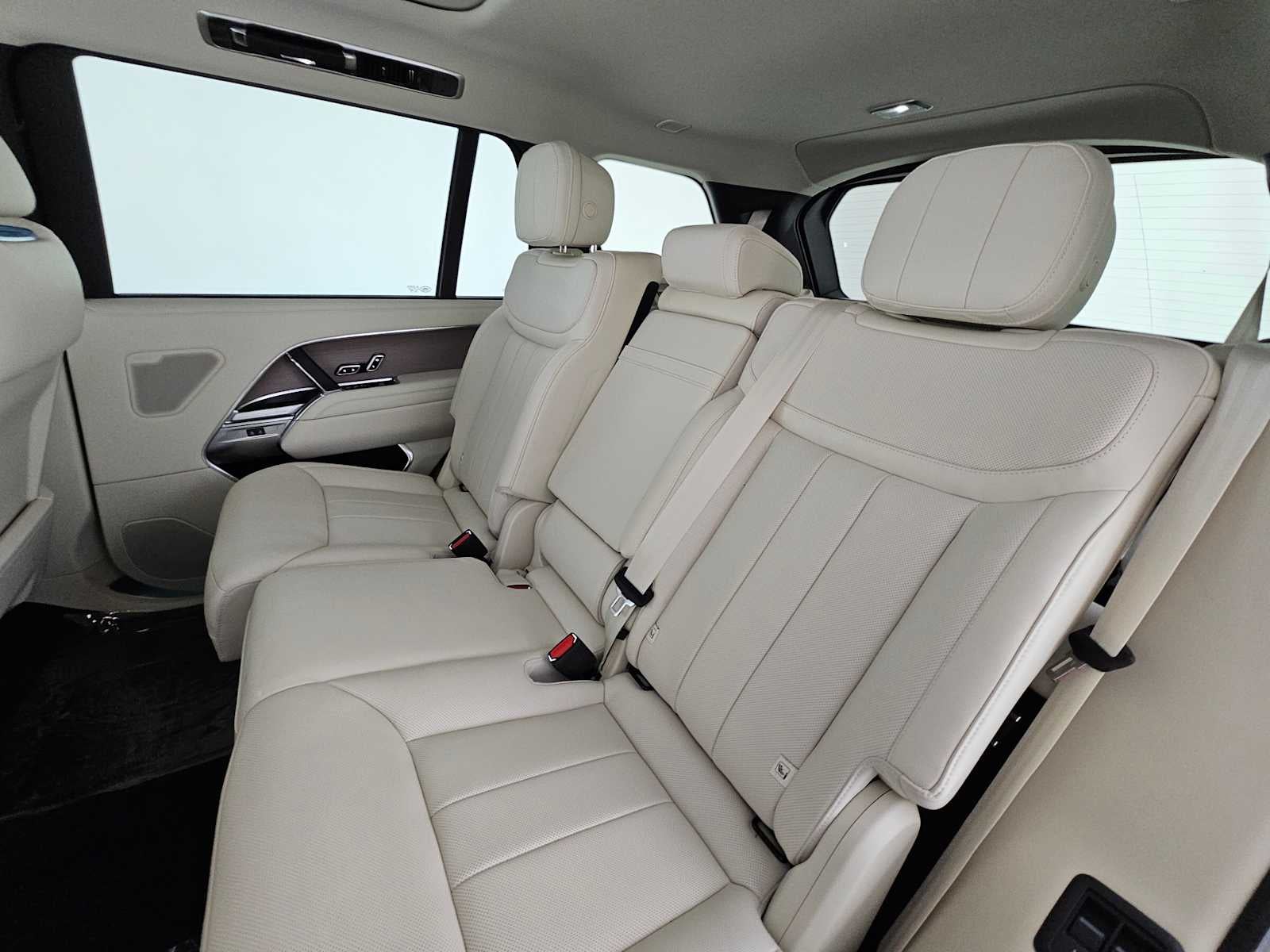 2026 Land Rover Range Rover SE